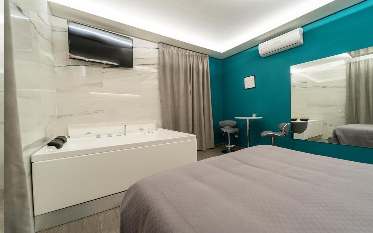 Intimity Luxury Rooms Qualiano Esterno foto