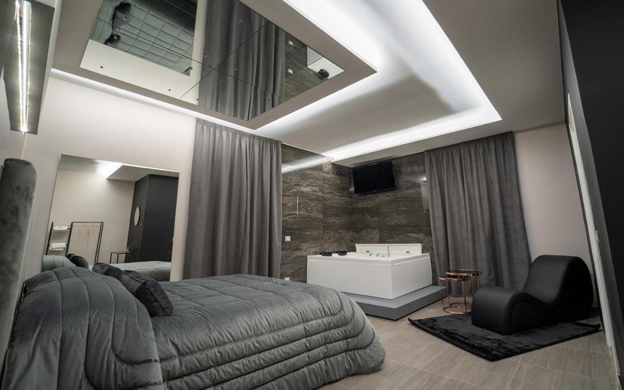 Intimity Luxury Rooms Qualiano Esterno foto