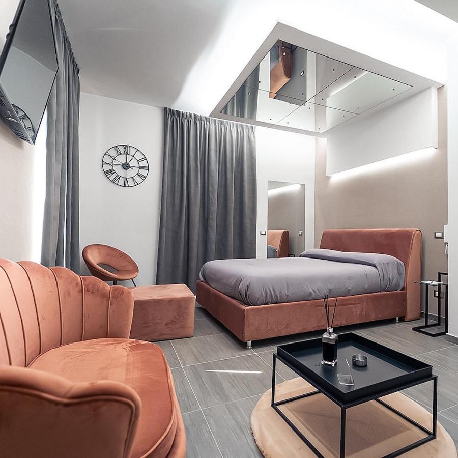 Intimity Luxury Rooms Qualiano Esterno foto